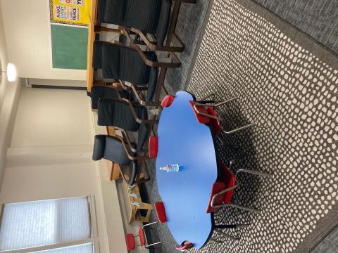 Classroom 3 with easy chairs